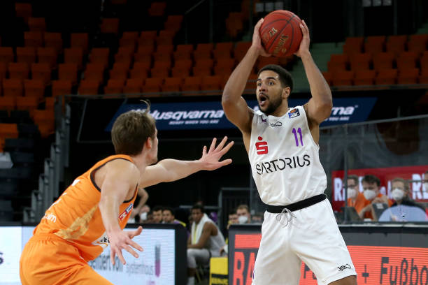 比引援著称 比引援著称