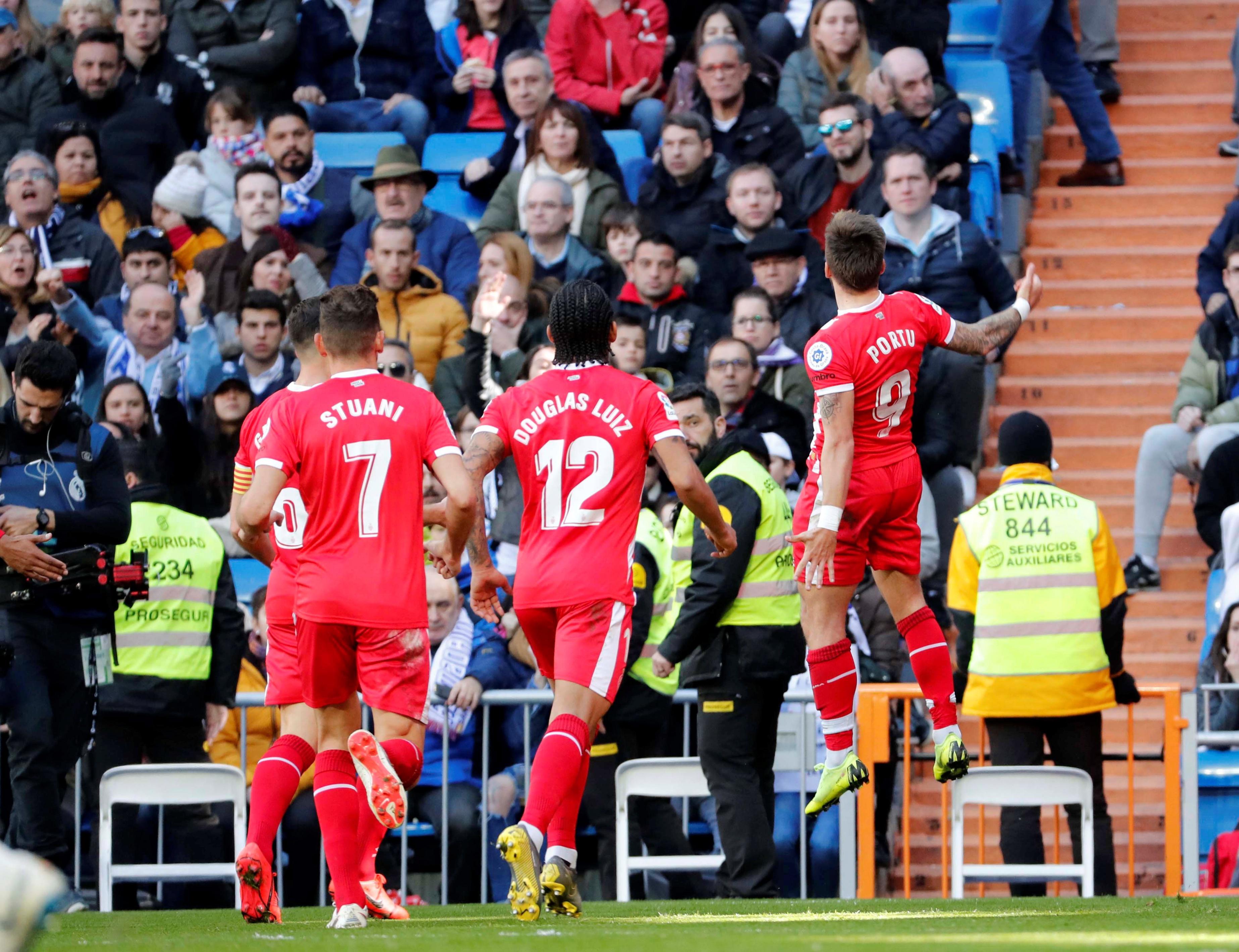 借助比尼修 借助比尼修