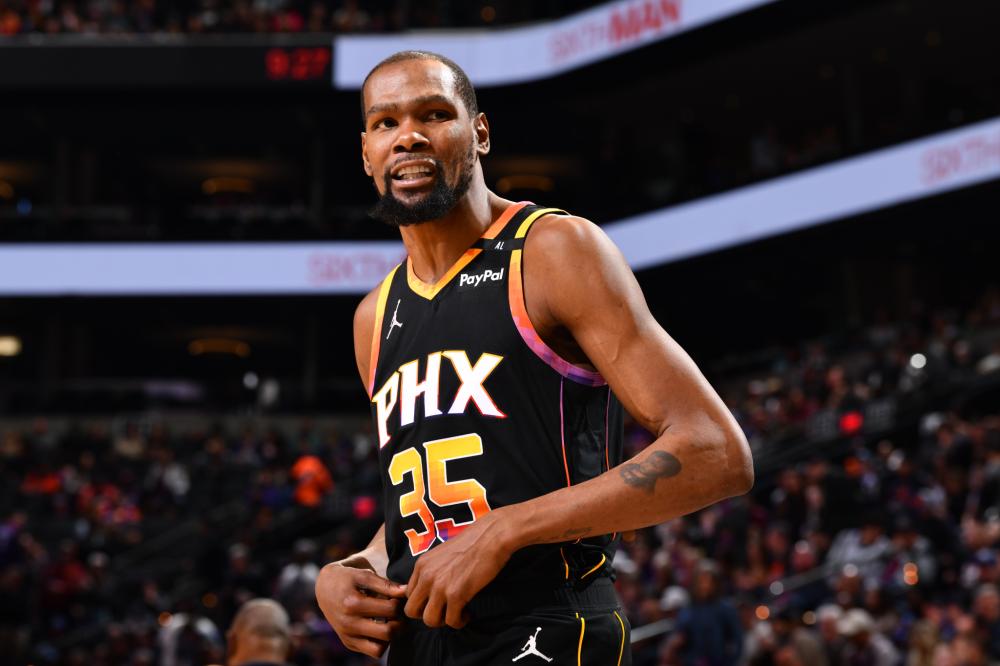 中场频繁被 中场频繁被